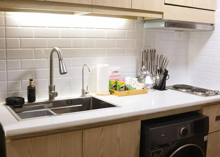 Cozy & Affordable Staycation Melrose Haven 아파트